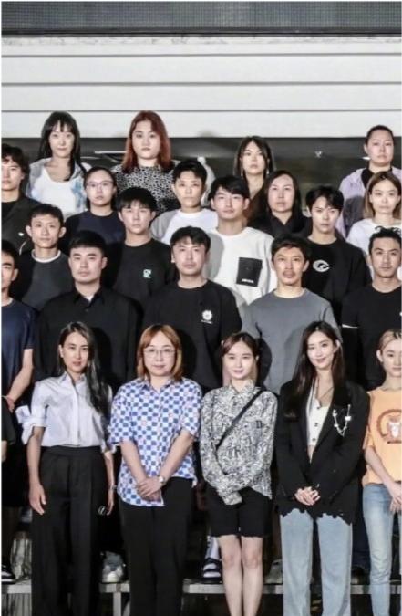 娱乐圈死后爆料,揭开明星背后的真相  第3张 娱乐圈死后爆料,揭开明星背后的真相  第3张